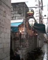 [The Irish Pub]